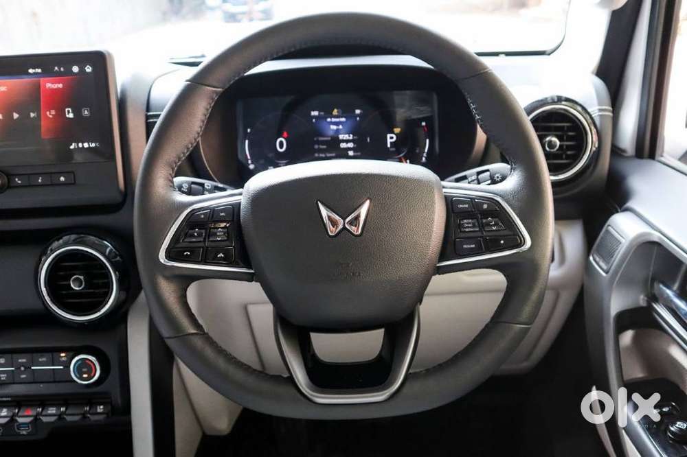 Mahindra Thar Roxx Ax7 L Petrol At 2wd, 2025, Petrol