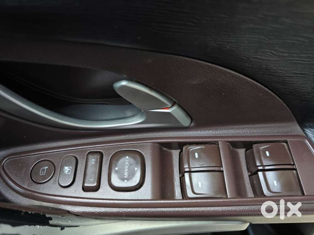 Mahindra Xuv500 2011-2015 W8 2wd, 2015, Diesel