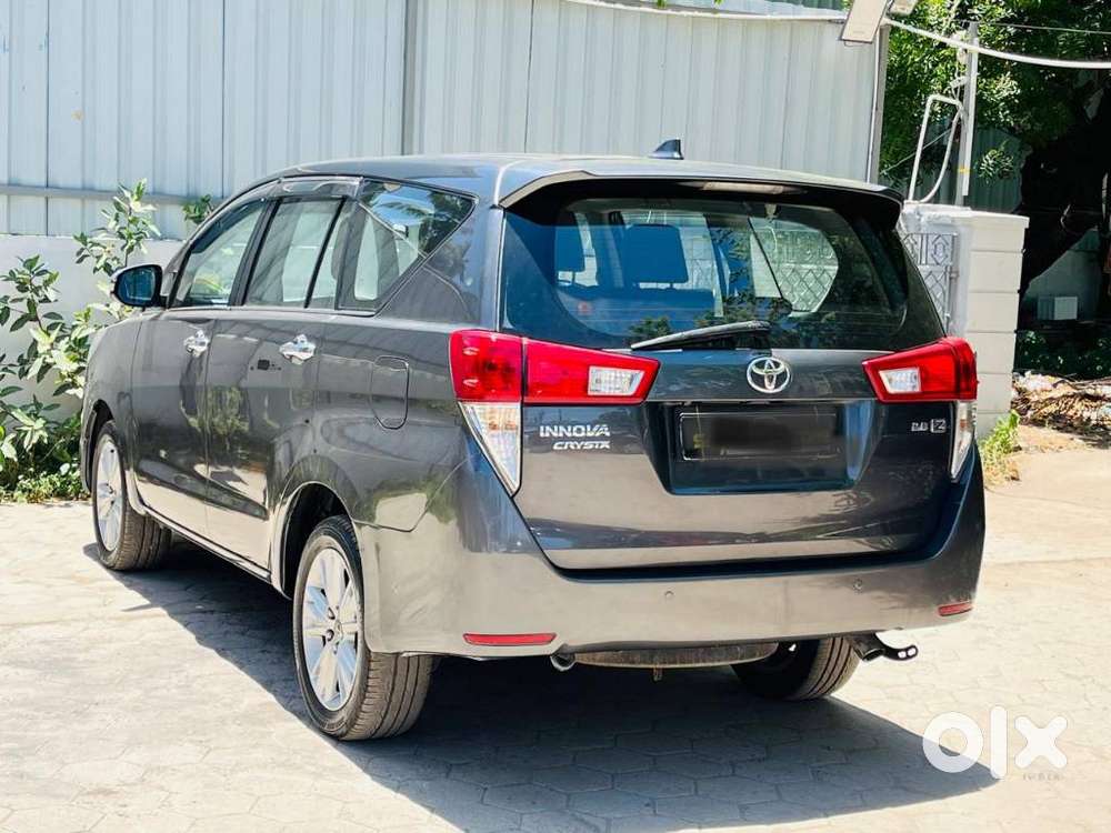Toyota Innova Crysta 2.8z Automatic, 2016, Diesel