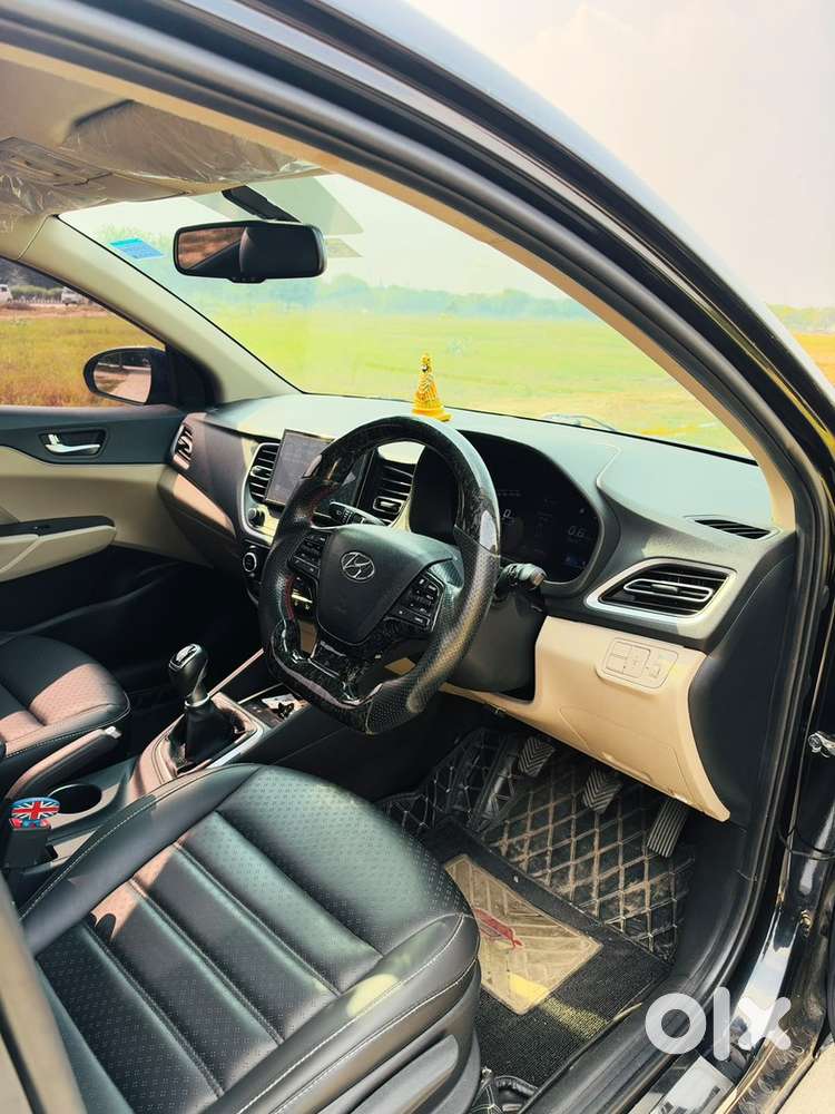 Hyundai Verna Petrol 2022 Sx Manual