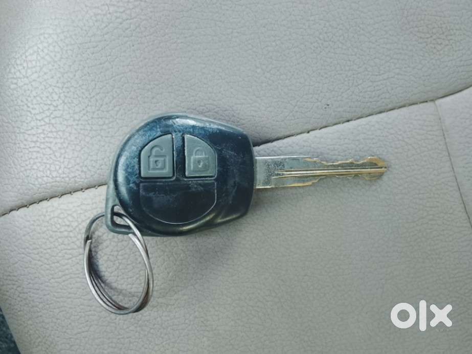 Maruti Suzuki Swift Dzire 1.2 Zxi Bsiv, 2011, Petrol