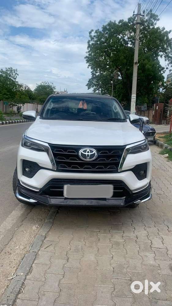 Toyota Fortuner Diesel Leader 2025