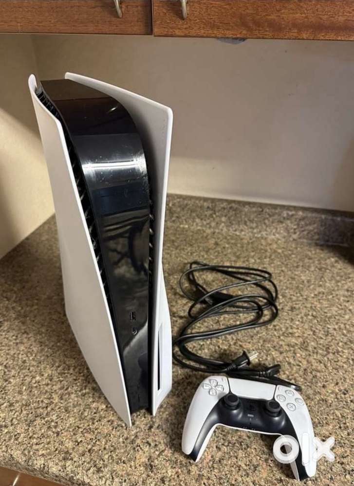 Ps5 standard edition mint condtion