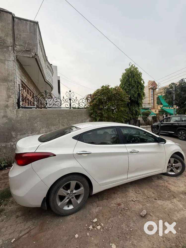 Hyundai Elantra Crdi 2013