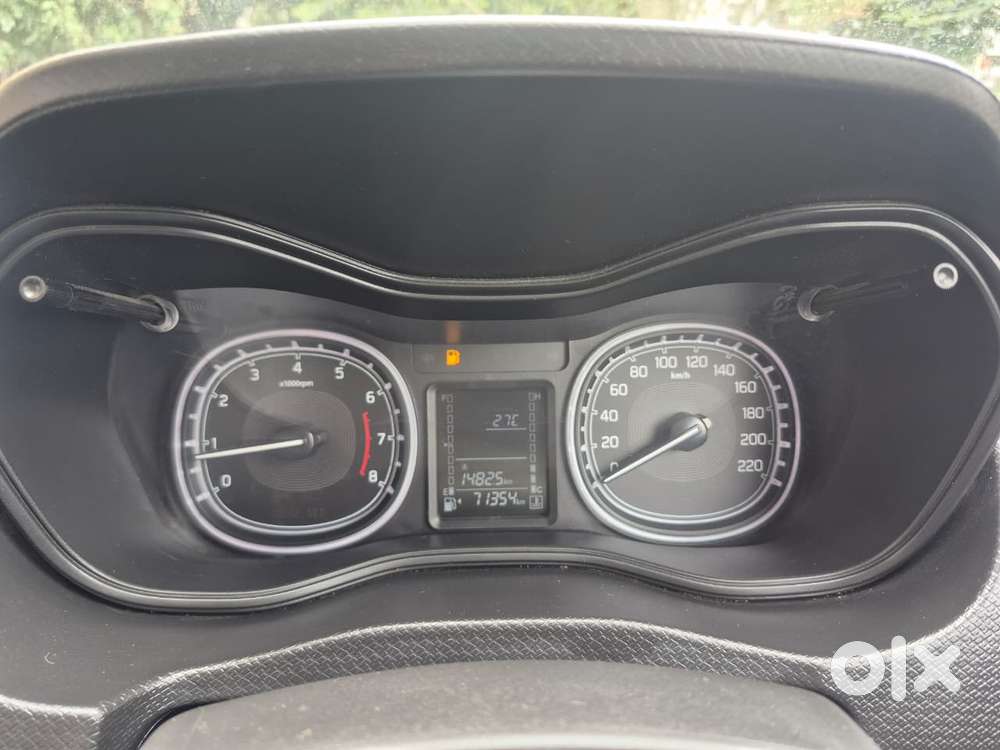 Maruti Suzuki Brezza 1.5 Zxi Smart Hybrid Dual Tone, 2022, Petrol