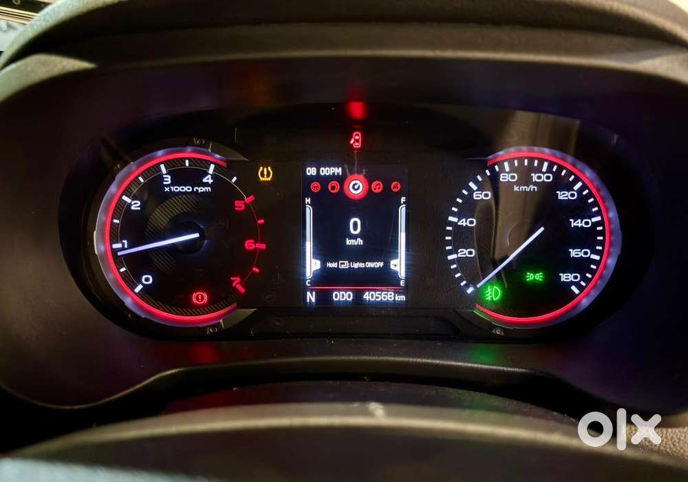 Mahindra Thar Lx 4-str Convertible Mt, 2022, Diesel