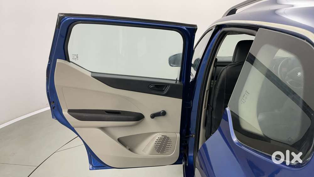 Renault Triber Rxl, 2021, Petrol