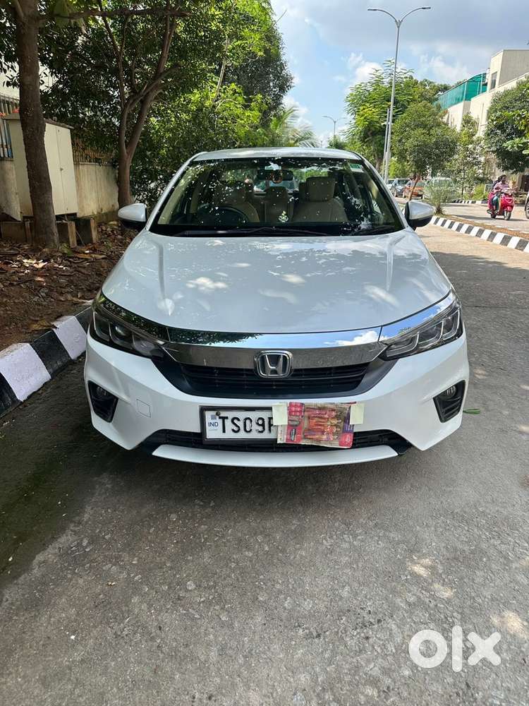 Looks Brand New -honda City Petrol Manual 2021