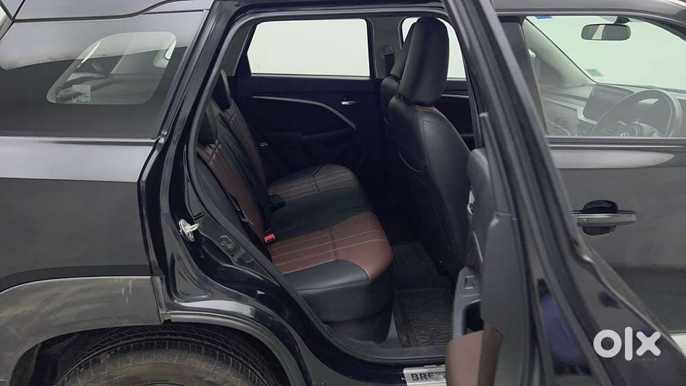 Maruti Suzuki Vitara Brezza 1.5 Zxi At, 2023, Petrol