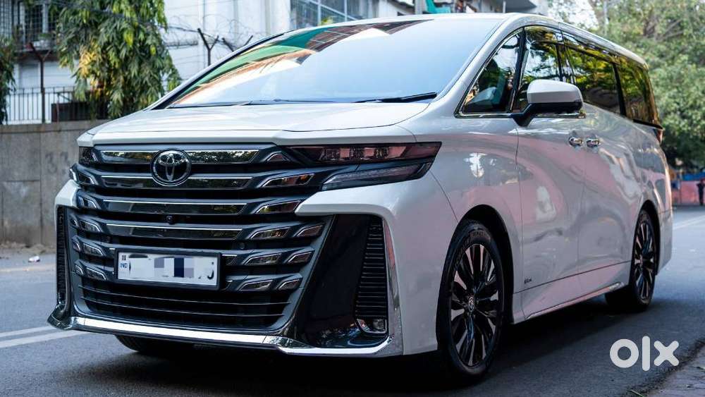 Toyota Vellfire Vip – Executive Lounge, 2024, Petrol