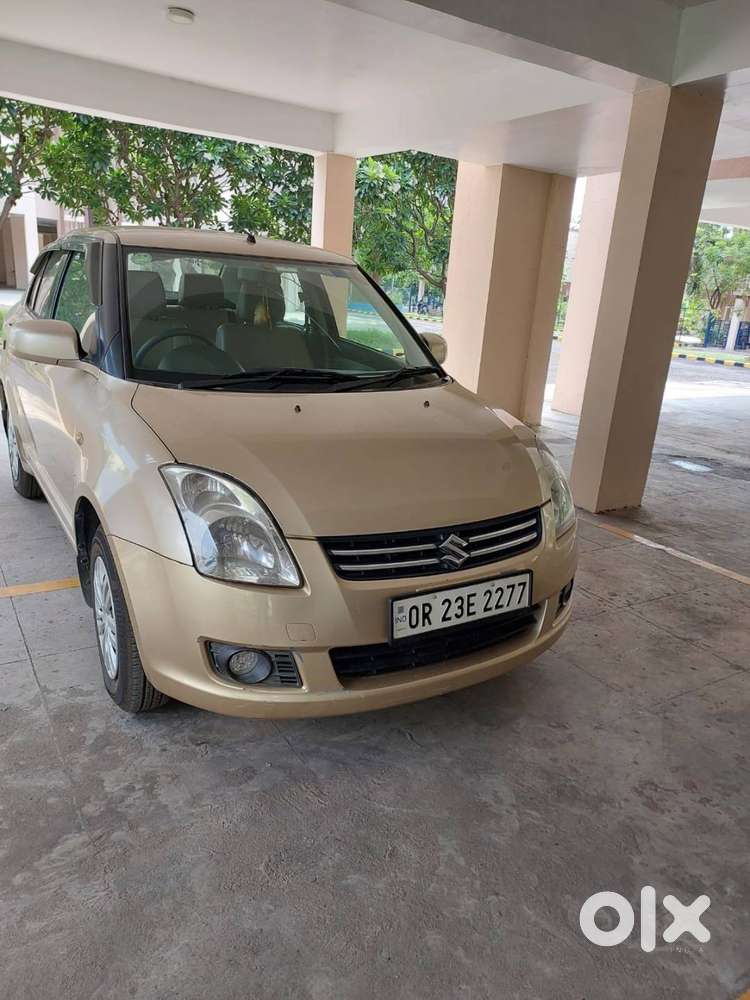Excellent Condition Golden Colour Swift Dzire 2011 Vxi