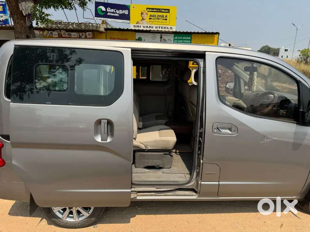 Nissan Evalia 2015 Diesel 210000 Km Driven