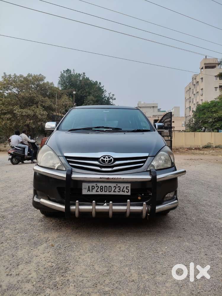 Toyota Innova 2.5 V 7 Str, 2009, Diesel