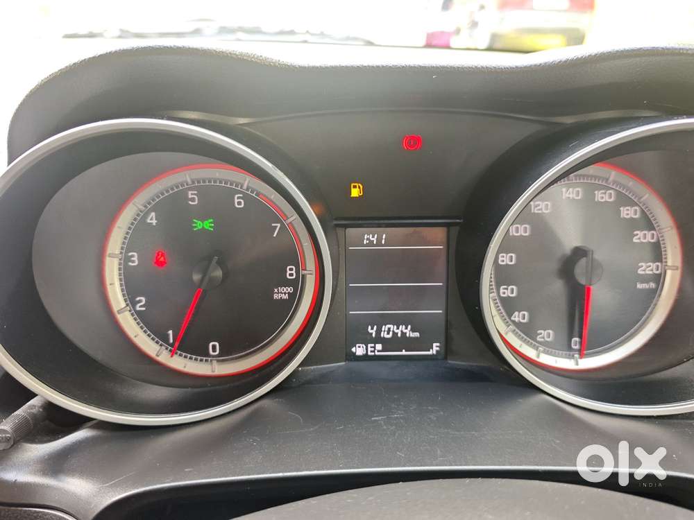 Maruti Suzuki Swift 1.2 Vxi (o), 2023, Petrol