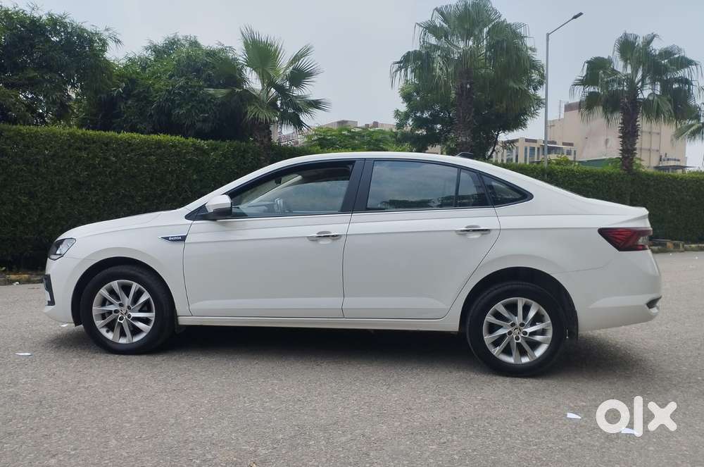 Skoda Slavia 1.0 Ambition Tsi At, 2023, Petrol