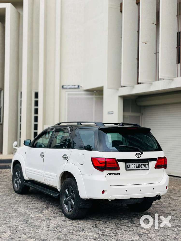 Toyota Fortuner 3.0 4x4 Manual, 2011, Diesel