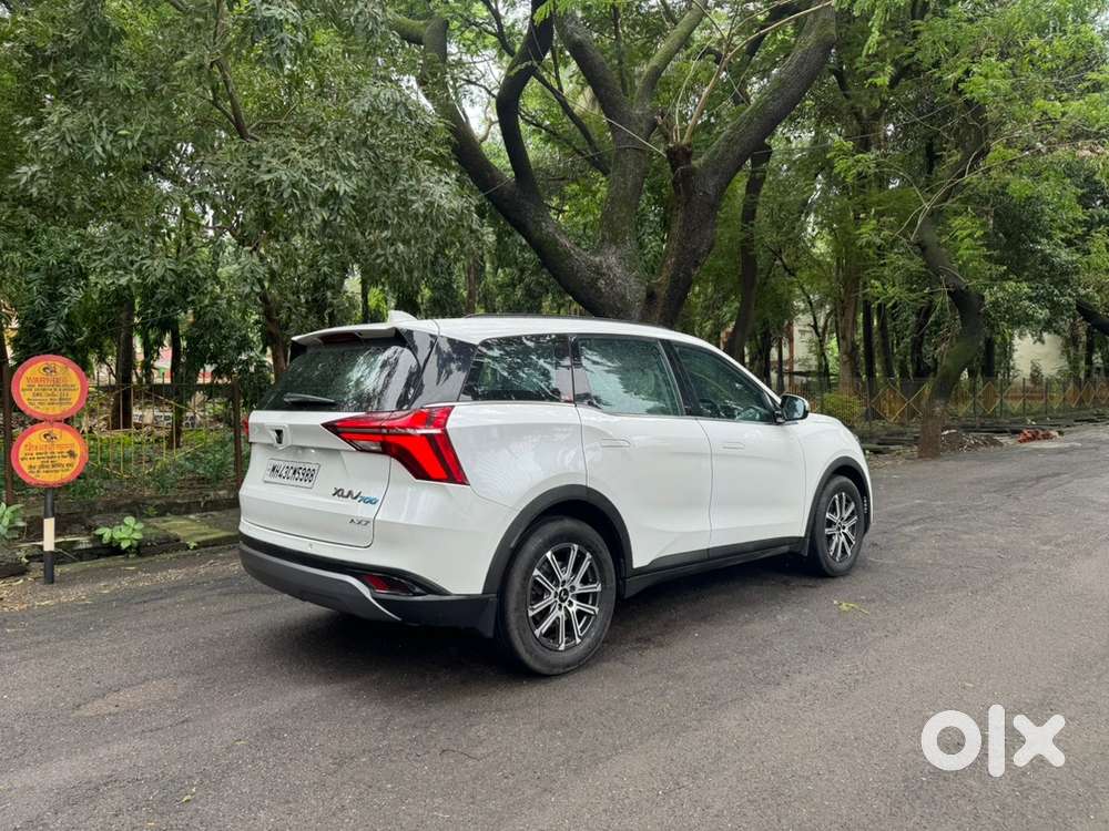 Mahindra Xuv700 25,000 Kms 1st Owner Chauffeur Driven