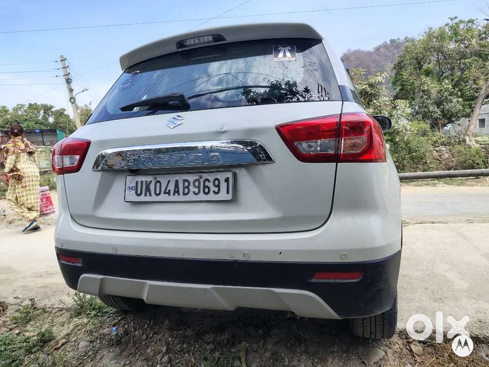 Brezza Z D I + 2019 Modal Frist Owner