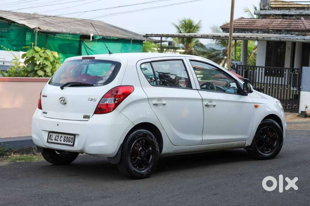 Hyundai I20 2009 Diesel Well Maintained Urgent Sale