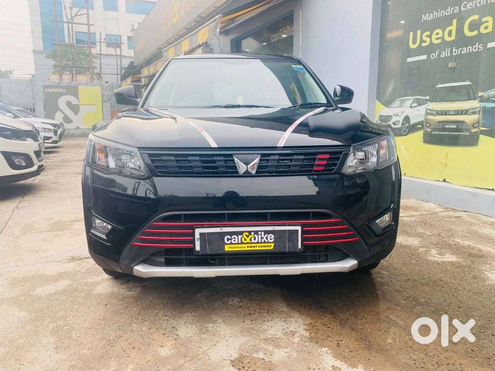 Mahindra Xuv300 1.2 W6 Amt Petrol, 2023, Petrol