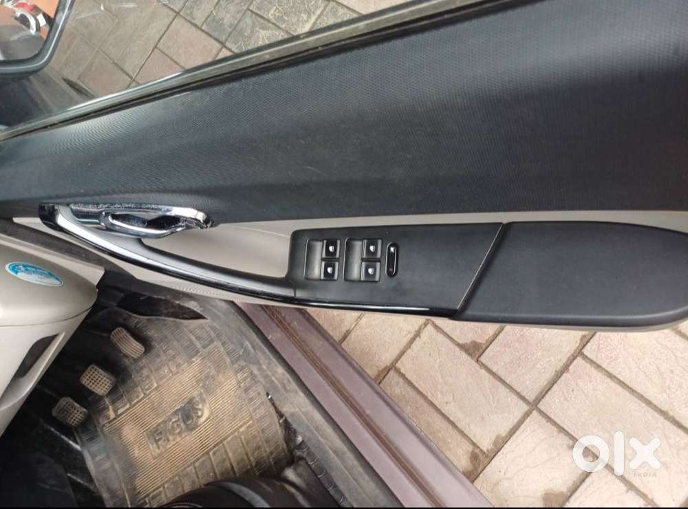 Tata Tiago 2017
