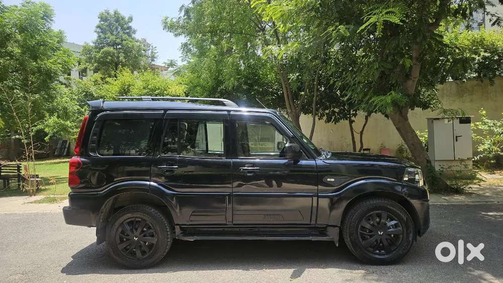Mahindra Scorpio Classic 2023
