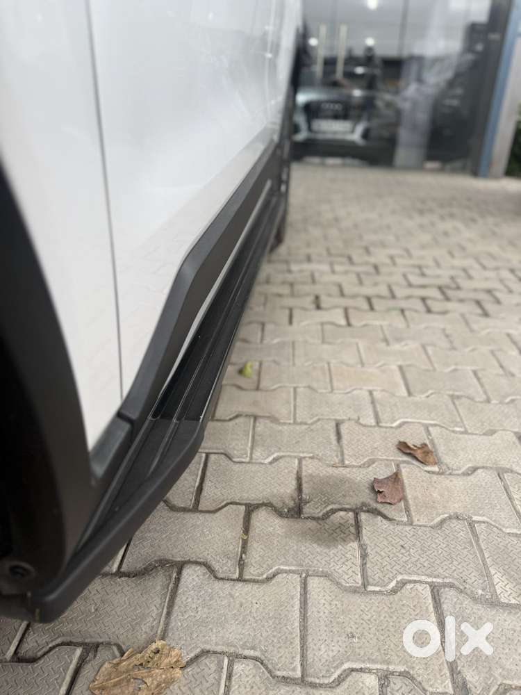 Mahindra Scorpio-n 2.2 Z8 L Diesel At 6 Str, 2022, Diesel