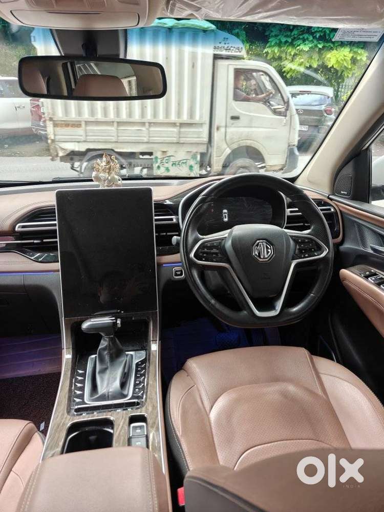 Mg Hector Plus Sharp Pro 1.5 Turbo Petrol Cvt 6 Str, 2023, Petrol