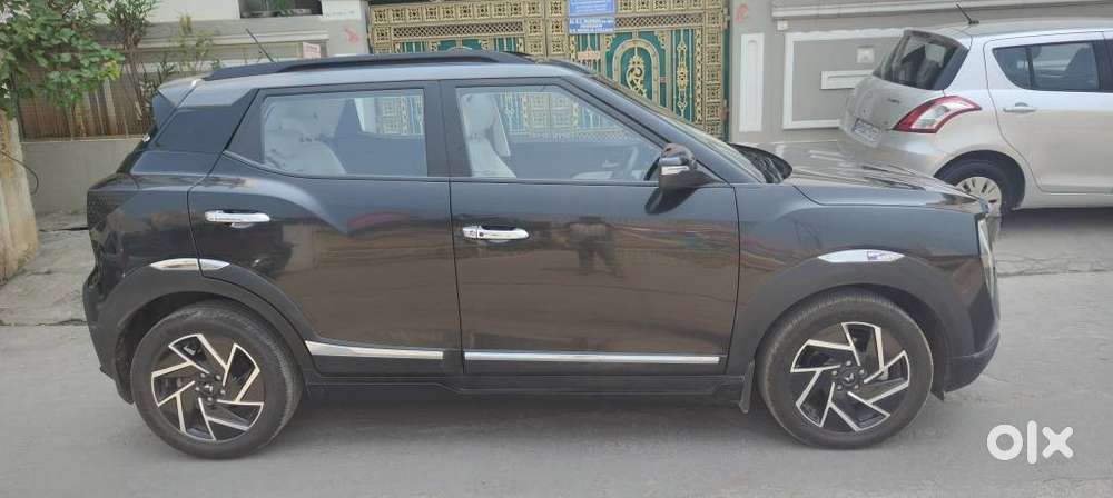 Mahindra Xuv 3xo Ax7l Petrol Mt, 2024, Petrol