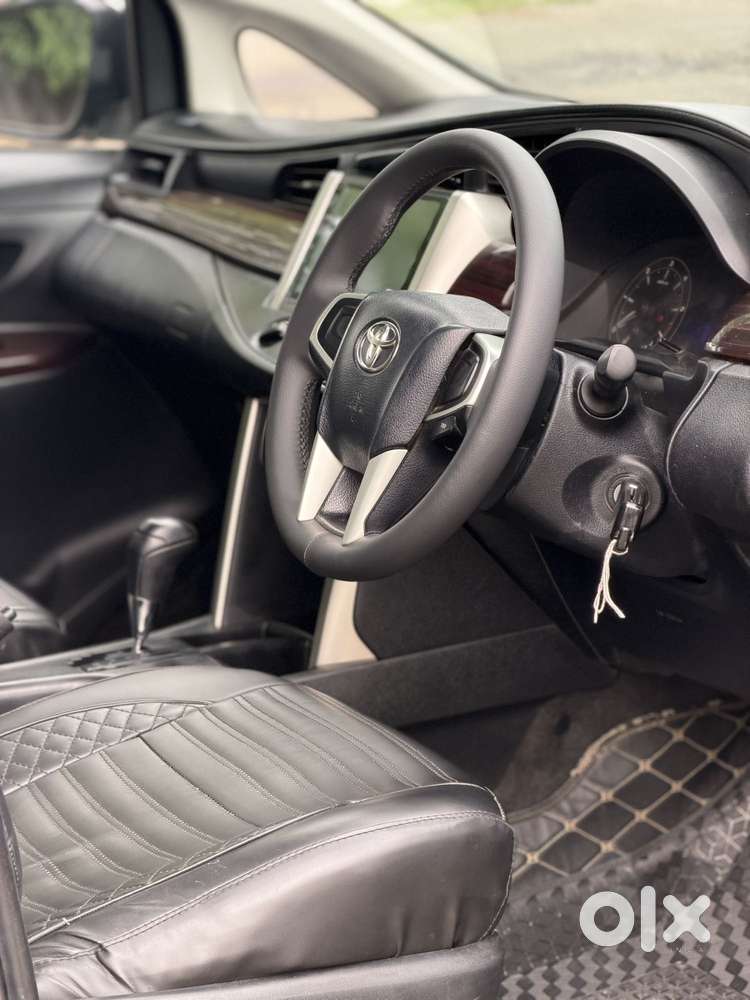 Toyota Innova Crysta 2.8 Gx At 8s, 2017, Diesel