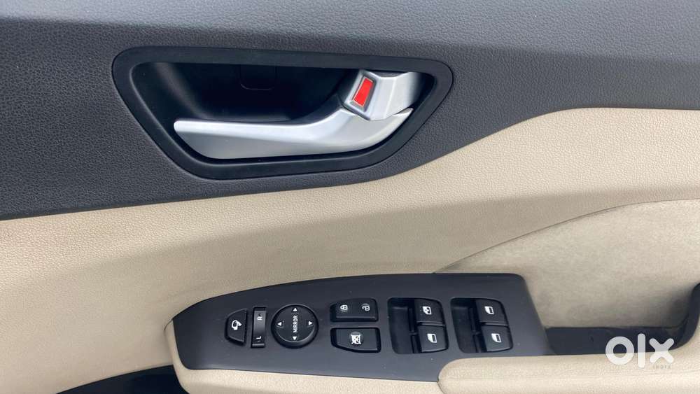 Hyundai Verna 1.6 Vtvt Sx, 2019, Petrol
