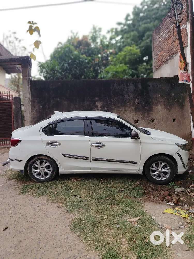 Honda Amaze Top Model In Well Condition
