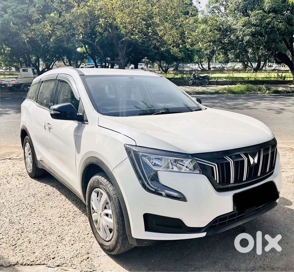 Mahindra Xuv700 2.2 Mx Diesel Mt 5 Str, 2023, Diesel