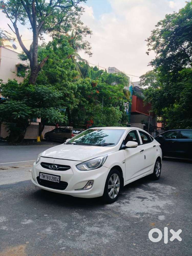 Hyundai Verna Fluidic 1.6 Vtvt Sx Automatic, 2013, Petrol