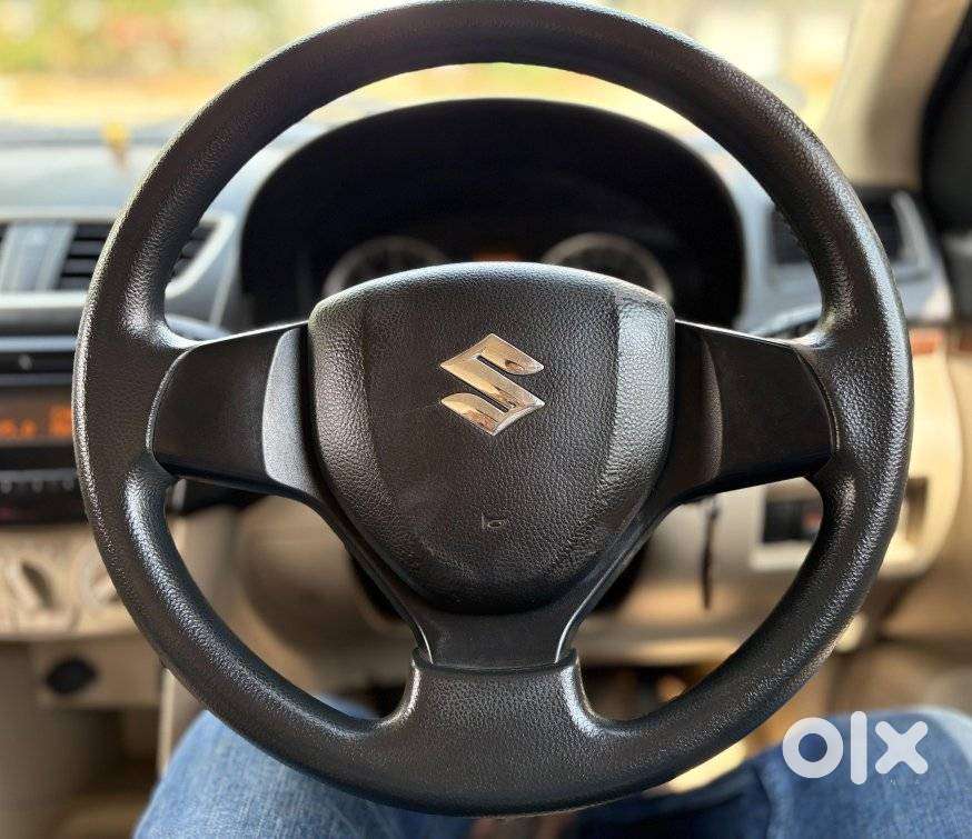 Maruti Suzuki Swift Dzire Vdi Optional, 2015, Diesel
