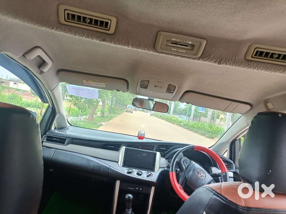 Innova Crysta Gx 8 Seater Feature Loaded.