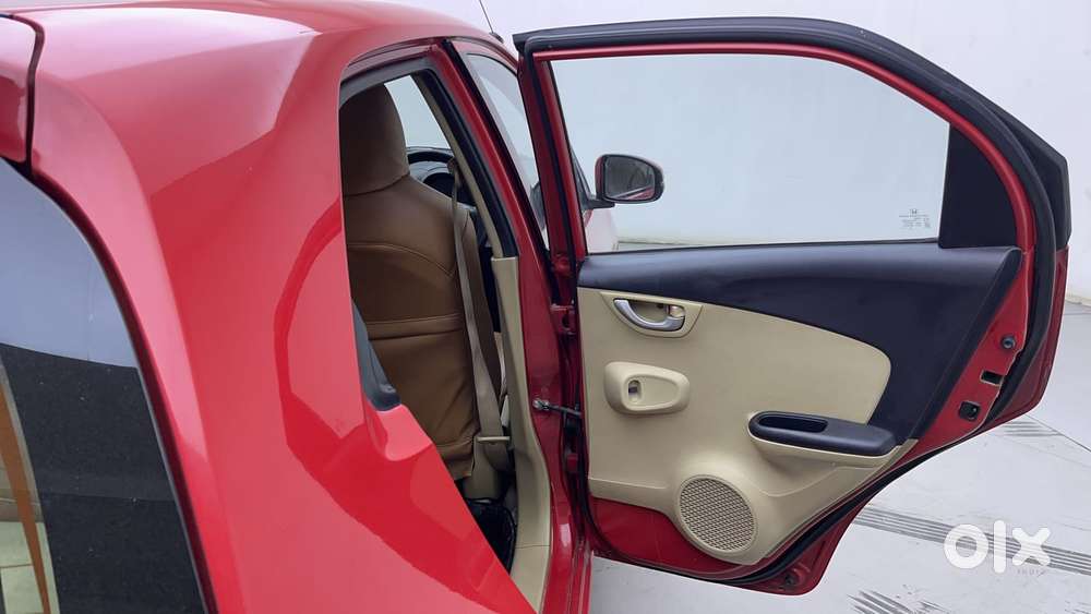 Honda Brio Vx Mt, 2015, Petrol