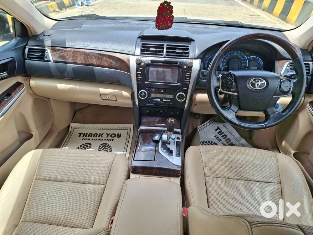 Toyota Camry Hybrid, 2014