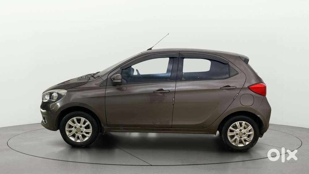 Tata Tiago 1.2 Revotron Xz, 2017, Petrol