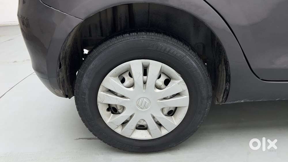 Maruti Suzuki Swift 1.2 Lxi (o), 2017, Petrol