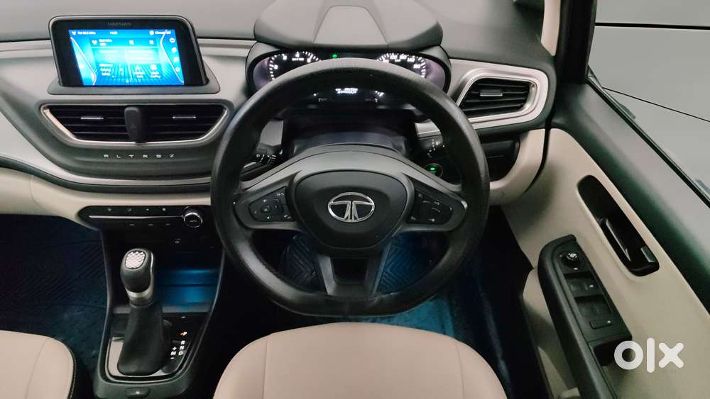 Tata Altroz 1.2 Xta Petrol Dct, 2022, Petrol