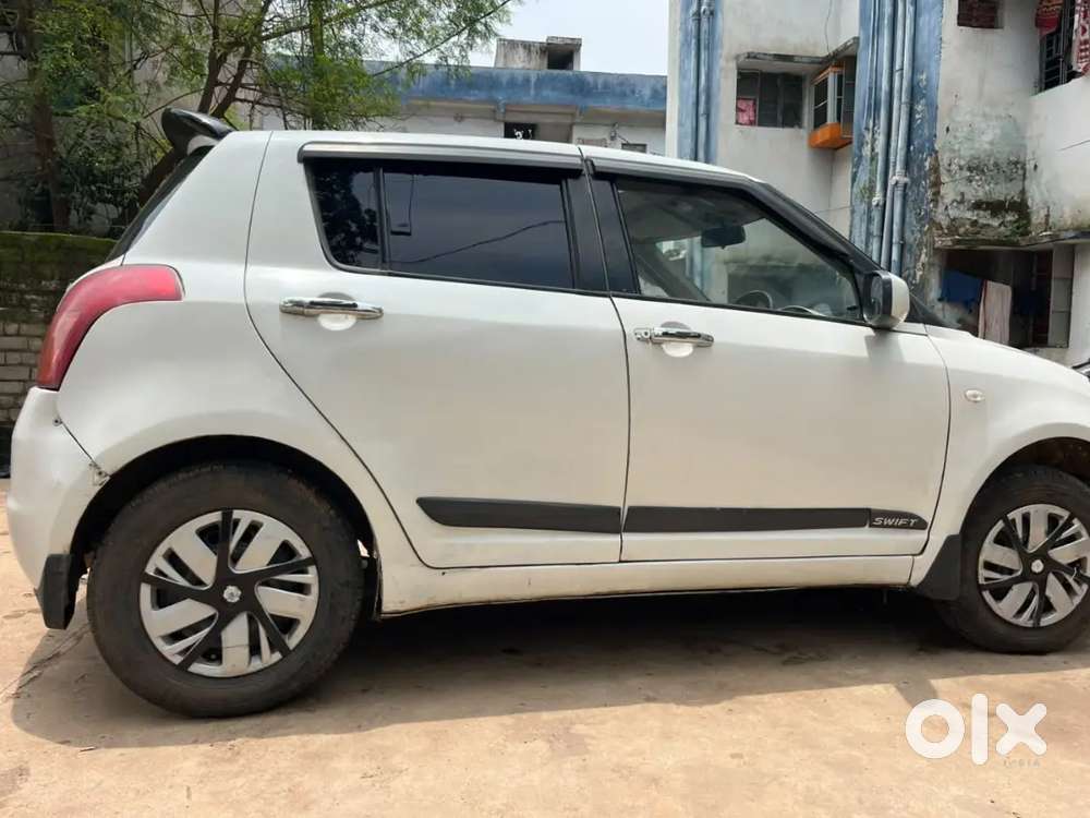 Swift Maruti Suzuki Ddis 2009