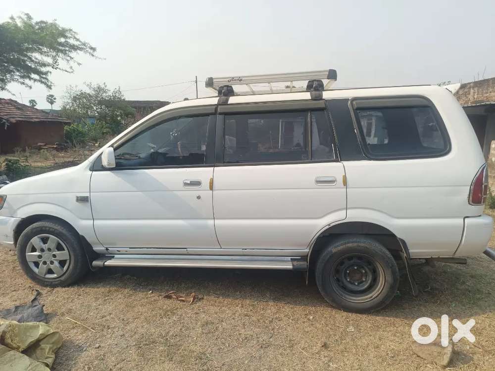 Chevrolet Tavera 2015