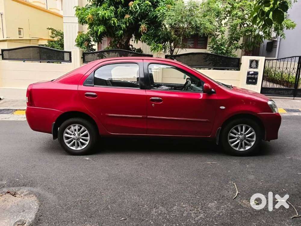 Toyota Etios 2010-2012 V, 2011, Petrol