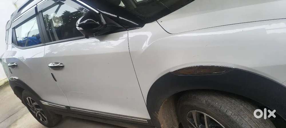 Mahindra Xuv 3xo Ax5l Petrol 2025