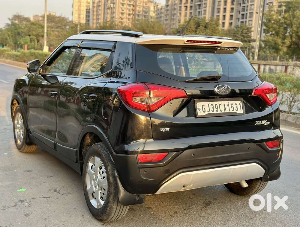 Mahindra Xuv300 W4, 2023, Petrol