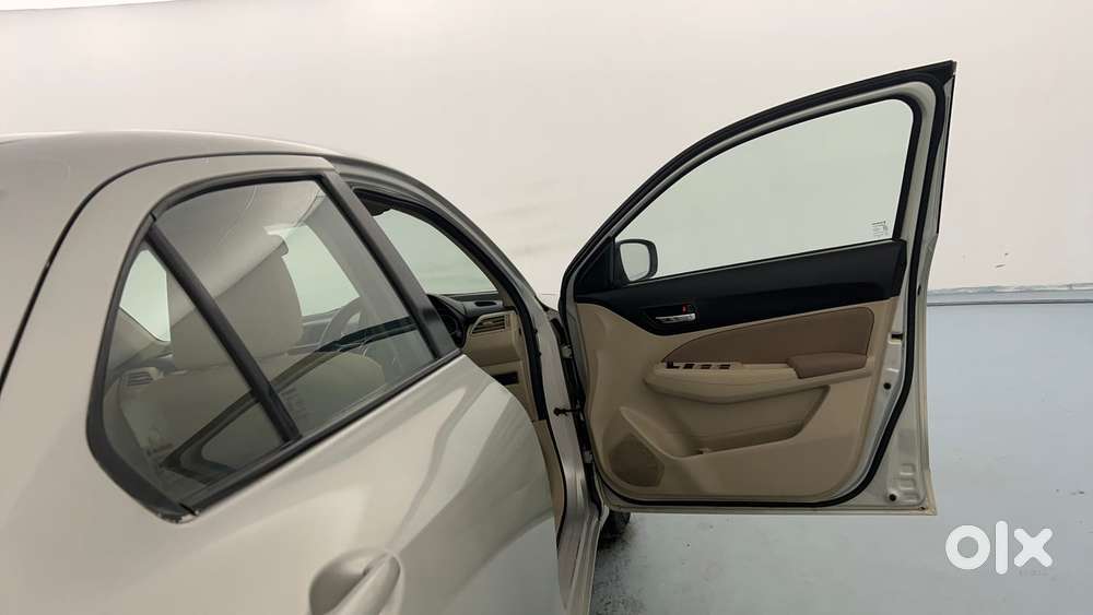 Maruti Suzuki Dzire 1.2 Vxi Amt, 2018, Petrol