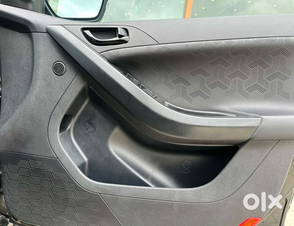 Tata Nexon Ev Xz Plus Dark Edition, 2022, Electric