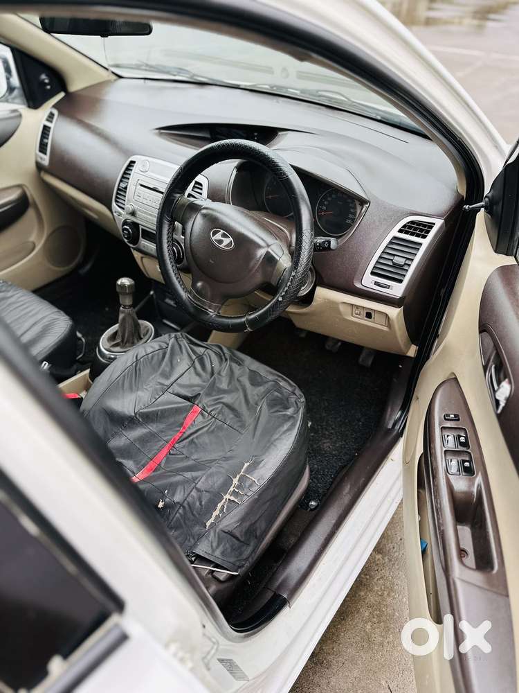 Hyundai I20 Magna, 2011, Petrol