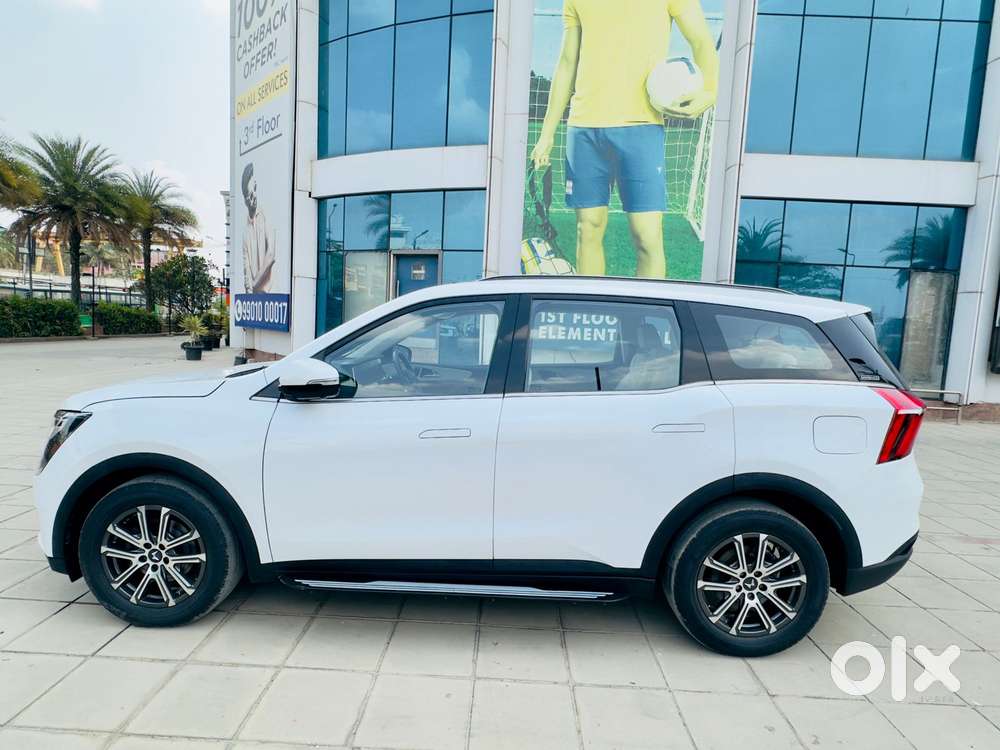Mahindra Xuv700 2.0 Ax 7 Petrol At Luxury Pack Str, 2023, Petrol
